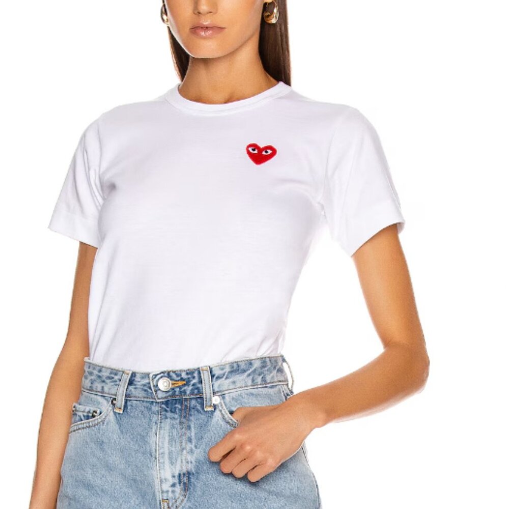 ON HOLD 3/30 Comme des Garçons PLAY T-shirt BNWT UNISEX!